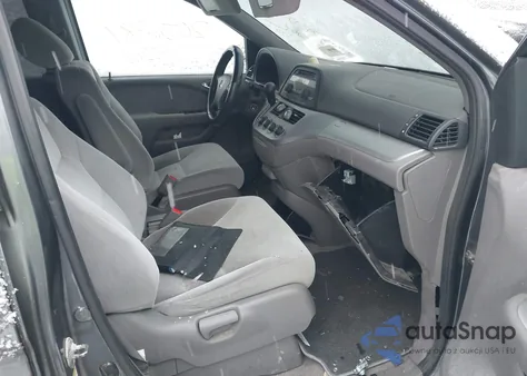 2010 Honda Odyssey Lx z USA, uszkodzony, nr VIN 5FNRL3H24AB009485